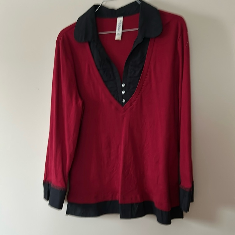 L A blues pullover long sleeved fake layered look bling at the neck size L